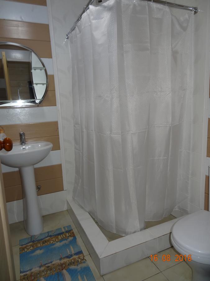 Captain Black Hotel Піцунда Екстер'єр фото