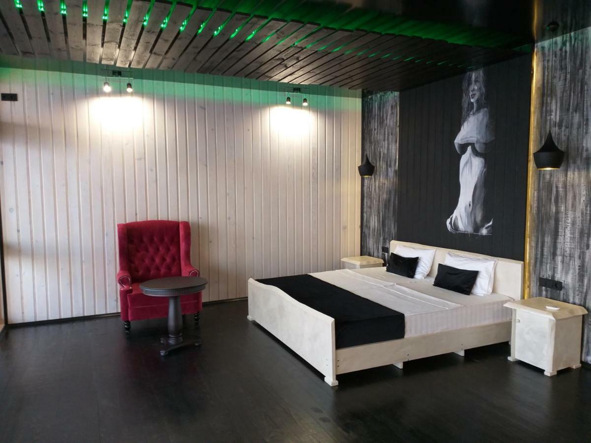 Captain Black Hotel Піцунда Екстер'єр фото