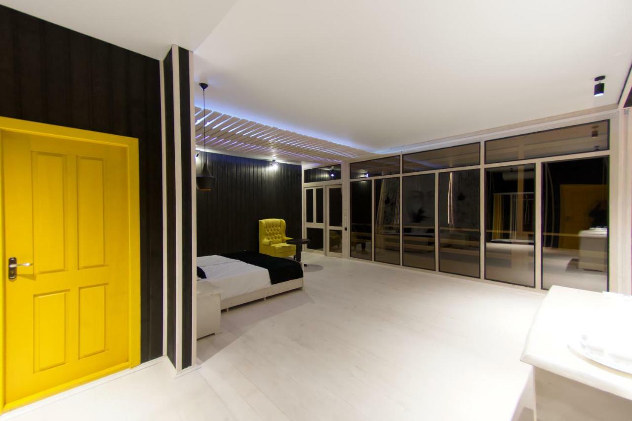Captain Black Hotel Піцунда Екстер'єр фото