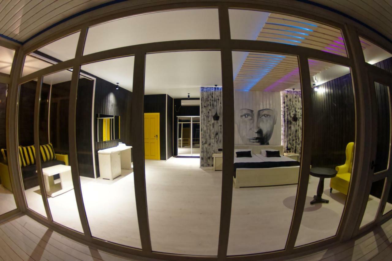 Captain Black Hotel Піцунда Екстер'єр фото