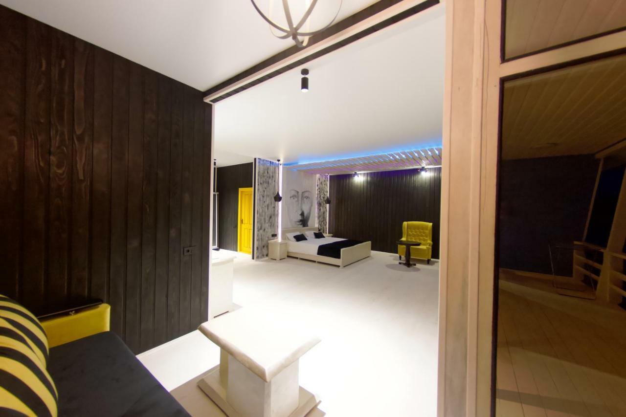 Captain Black Hotel Піцунда Екстер'єр фото