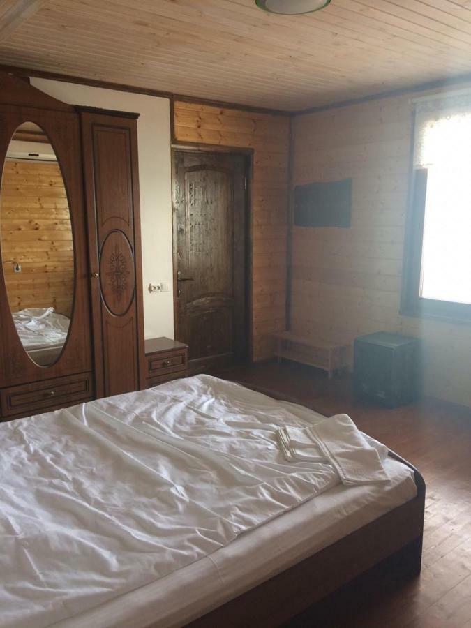 Captain Black Hotel Піцунда Екстер'єр фото